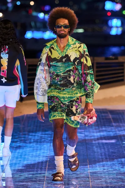 Look 55